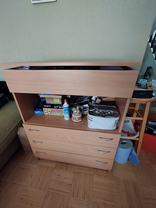 Комод с зеркалом. (2 фото из 2)