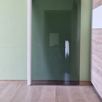 Klaasist vahesein vannituppa, 150cm × 80cm