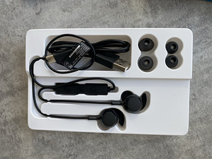 PHILIPS Bluetooth. Наушники (2 фото из 3)