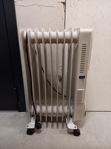 Масляный радиатор 2400W (1 фото из 3)