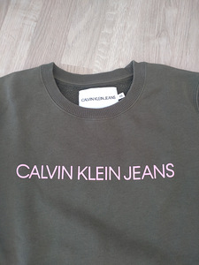 Calvin Klein pusa xs (1 foto / 3)