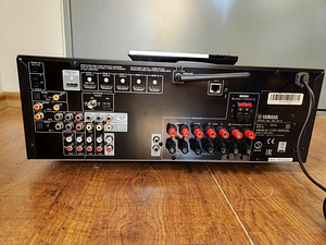 Yamaha RX-V679 7.2 4K, BT.USB,FiWi (3 foto / 3)