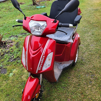 Revolux VM4 roller