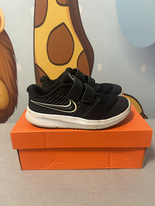 Кроссовки Nike 27 (1 фото из 2)