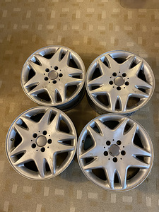 Mercedes veljed, R17 (1 foto / 1)