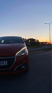 Peugeot 208 (4 фото из 9)