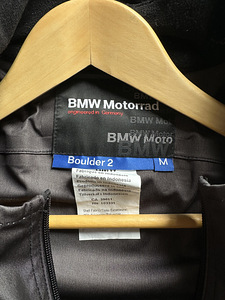 BMW мотоциклетная куртка с защитой. М размер (3 фото из 8)