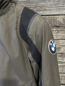 BMW мотоциклетная куртка с защитой. М размер (7 фото из 8)