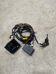 Продается: BMW E30 6-кнопочный OBC (1 фото из 2)