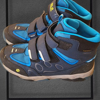 JACK WOLFSKIN 36