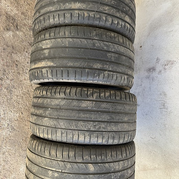 Michelin Lattude Sport 3 295/35 R21