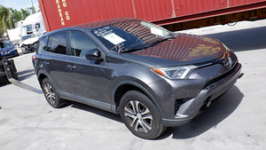 TOYOTA RAV-4 (1 фото из 3)