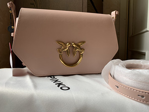 Kott Pinko Classic Love Bag Click Exagon Simply (1 foto / 5)