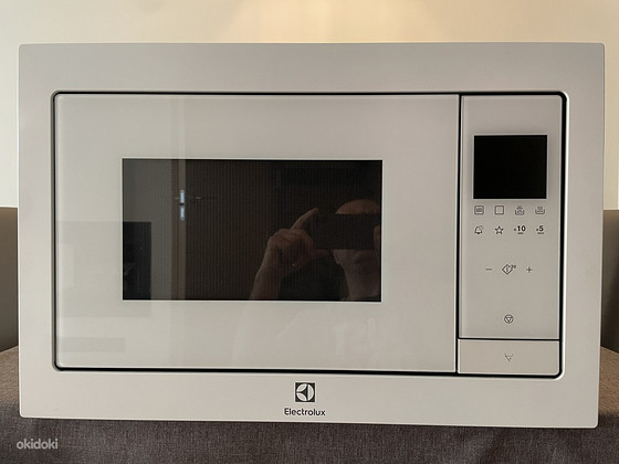 Микроволновая печь Electrolux