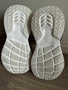 Skechers tossud (4 foto / 5)