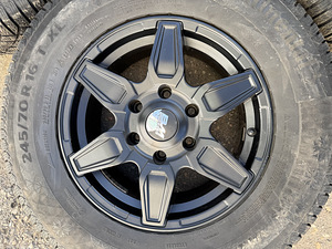 16" диски BM Wheels 6x139,7 + зимние шины 245/70 7мм (6 фото из 8)