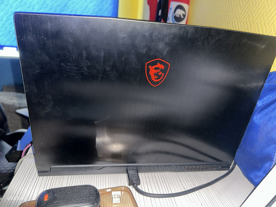 Продам игровой ноутбук msi gf63 12v