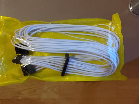CORSAIR premium 12VHPWR