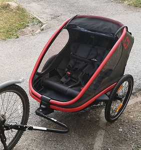 Hamax jalgrattakäru , 2 istet (punane/must) (1 foto / 7)