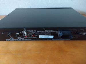 Тюнер Technics (2 фото из 2)