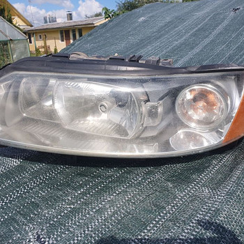 Müüa kasutatud esituled Volvo V70, müün kasutatud esituled