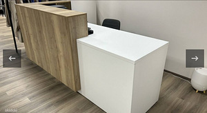 Стол администратора (4 фото из 4)