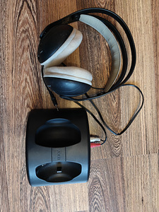 AKG headset (1 foto / 2)