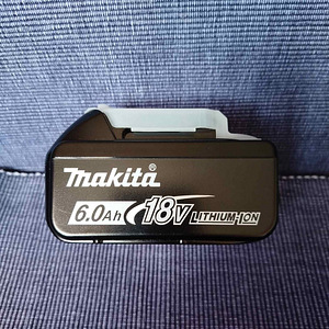 Makita aku. Uus. (1 foto / 9)