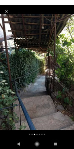 Двухэтажный каменный дом в Ереване, рядом с Каскадом (8 фото из 9)