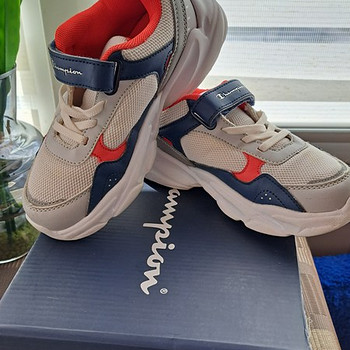 Champion Tossud, 32