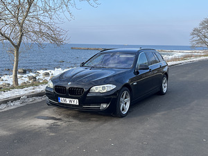 BMW 530 Xdrive (1 фото из 13)