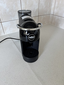 Kohvimasin Lavazza A Modo MioJolie Evo (3 foto / 6)