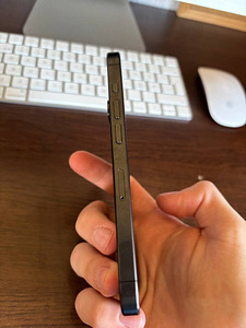 iPhone 15 Pro 512 GB (2 фото из 6)