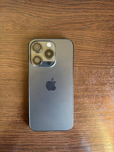 iPhone 15 Pro 512 GB (3 фото из 6)
