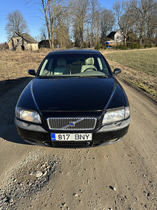 Volvo S80 2.4d 120kw (2 foto / 8)