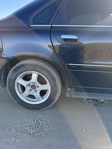 Volvo S80 2.4d 120kw (5 foto / 8)