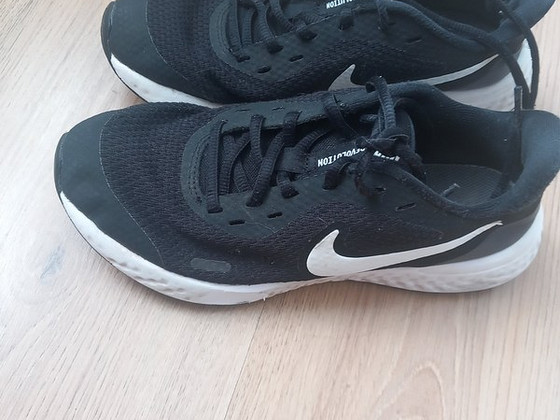 Кроссовки Nike. 35.5