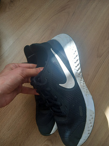 Кроссовки Nike. 35.5 (2 фото из 2)