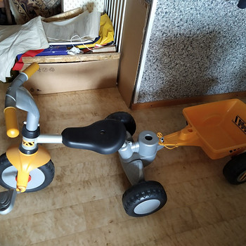 Laste jalgrattas.