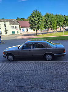 Mercedes-Benz W126 (2 фото из 9)