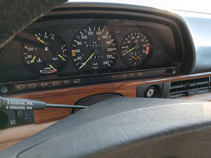 Mercedes-Benz W126 (5 фото из 9)