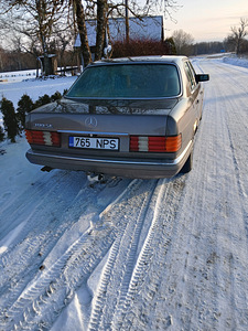 Mercedes-Benz W126 (7 фото из 9)