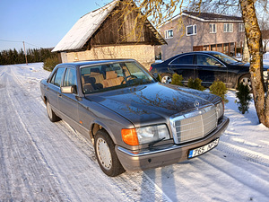 Mercedes-Benz W126 (8 фото из 9)
