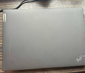 Lenovo sülearvuti (3 foto / 6)