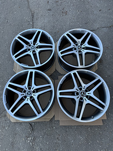 21" оригинальные диски Mercedes-Benz AMG 5x112 (как новые) (2 фото из 10)