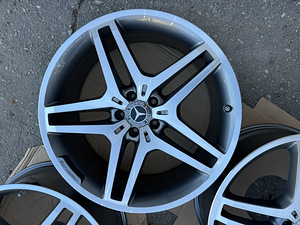 21" оригинальные диски Mercedes-Benz AMG 5x112 (как новые) (3 фото из 10)
