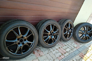 Диски с шинами (2 фото из 3)