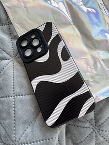 Чехол iPhone 15 pro (4 фото из 4)
