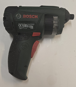 Akukruvikeeraja Bosch PSR Select + laadija + kohver (4 foto / 6)