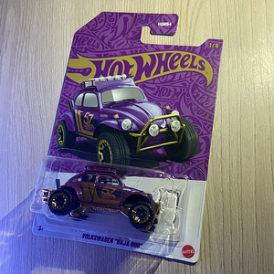 Hot Wheels 57 (2 фото из 4)